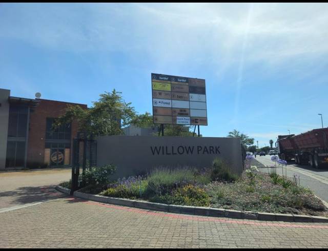 INDUSTRIAL PROPERTY TO RENT IN STIKLAND INDUSTRIAL